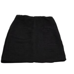 Forever 21 Woman's Black Stretch Mini Skirt Size Large